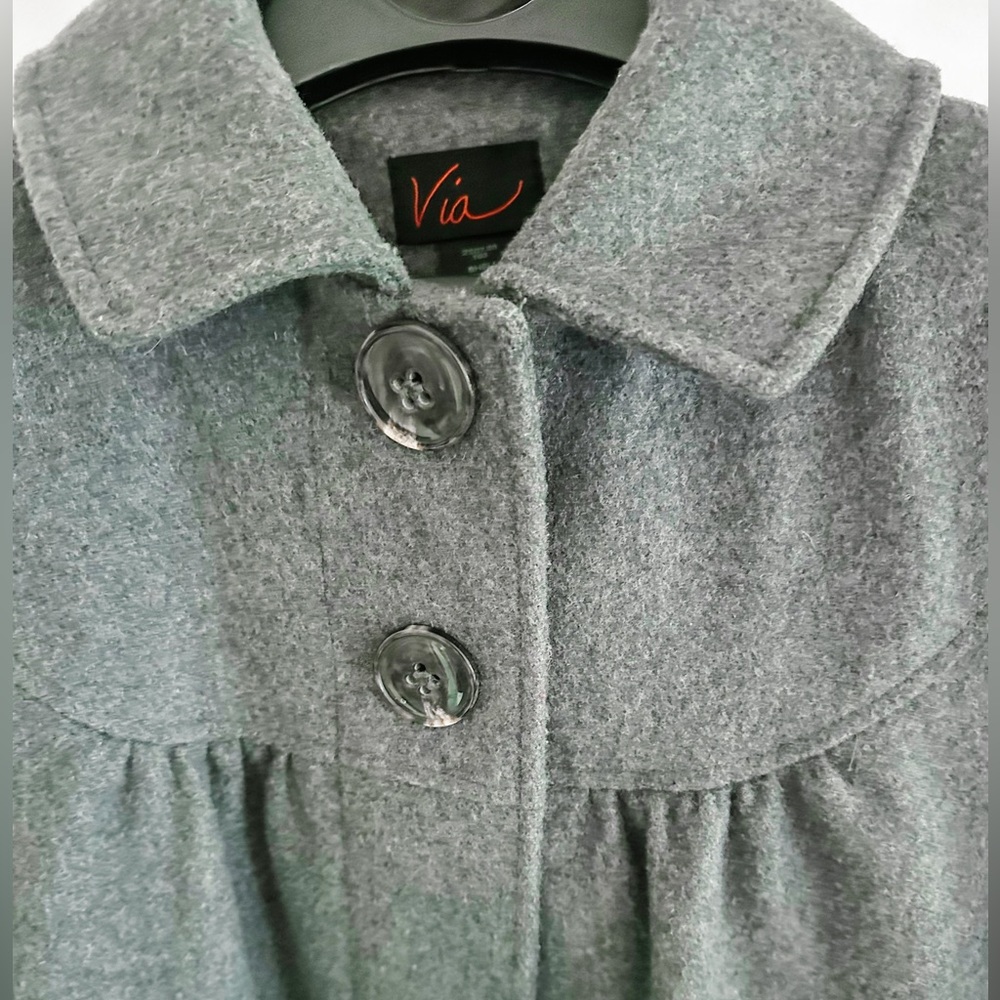 Women’s Winter Swing Coat by Via, size S. - Picture 3 of 8